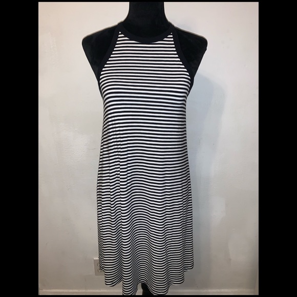 Casual Dress - Picture 2 of 4